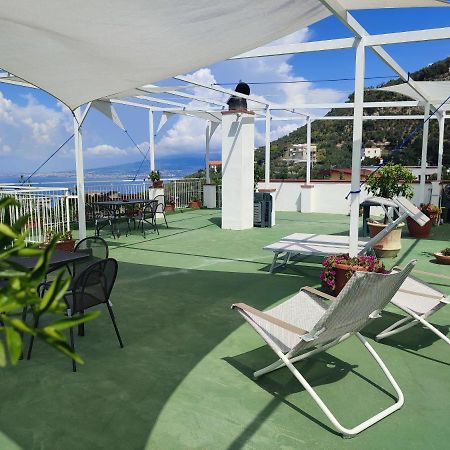 Olindo Apartment E Cristina Apartments Vico Equense Bagian luar foto