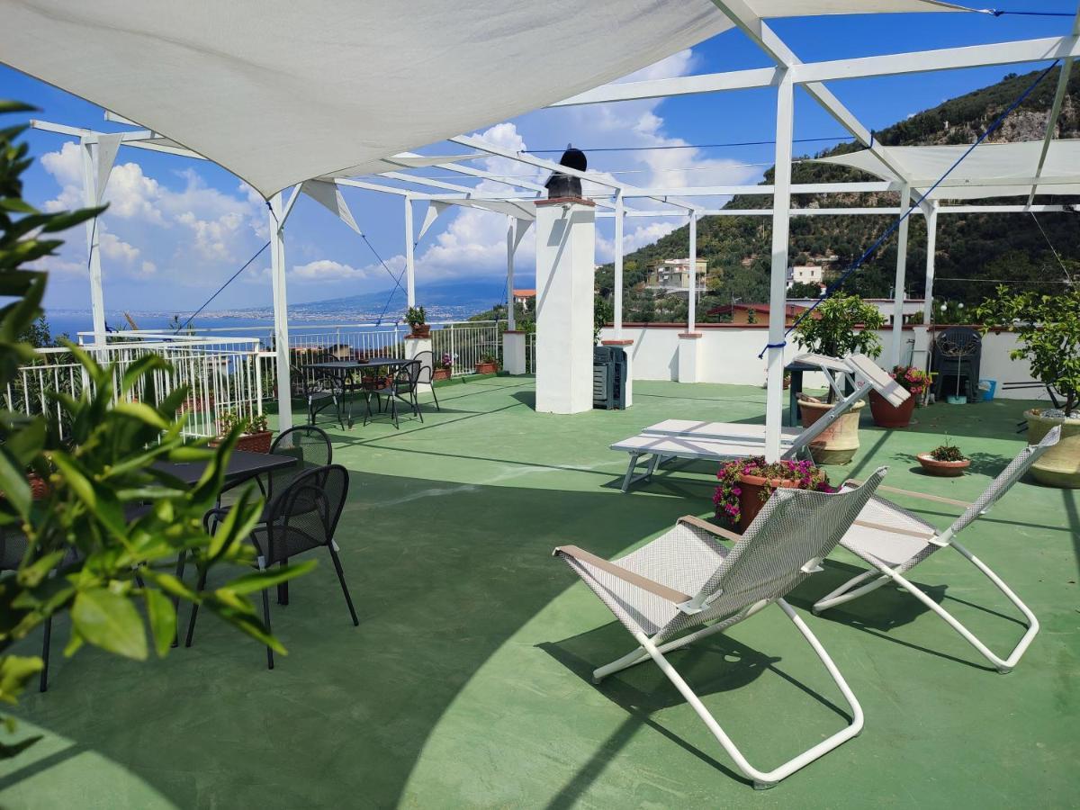 Olindo Apartment E Cristina Apartments Vico Equense Bagian luar foto